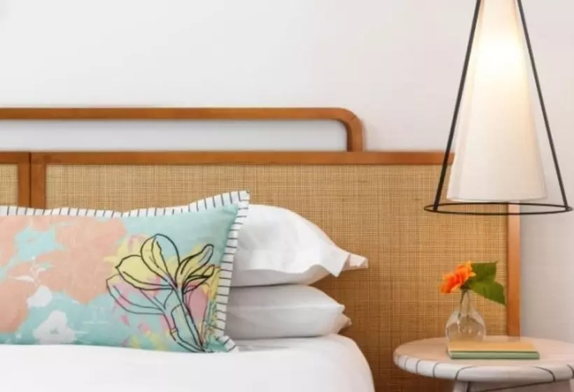 Lighthouse Hotel   Key West Historic Inns