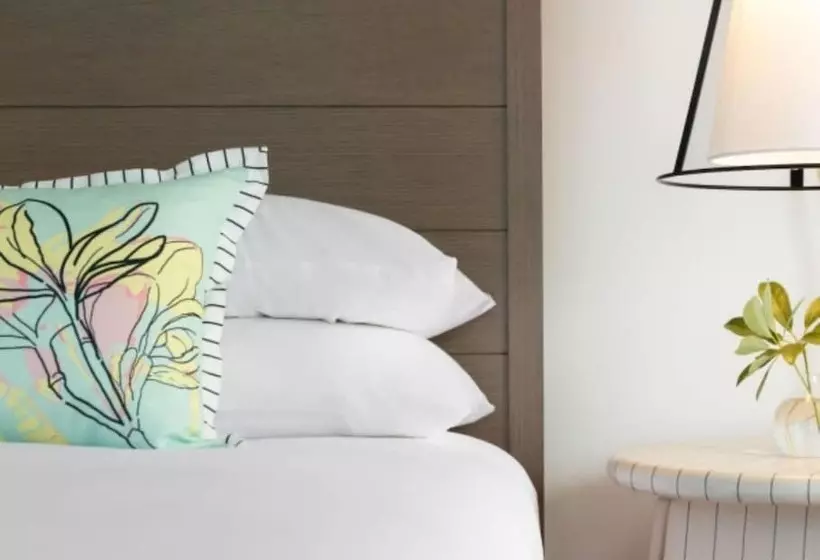 Lighthouse Hotel   Key West Historic Inns