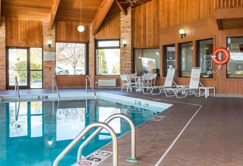 호텔 Quality Inn & Suites Kimberly   Appleton East