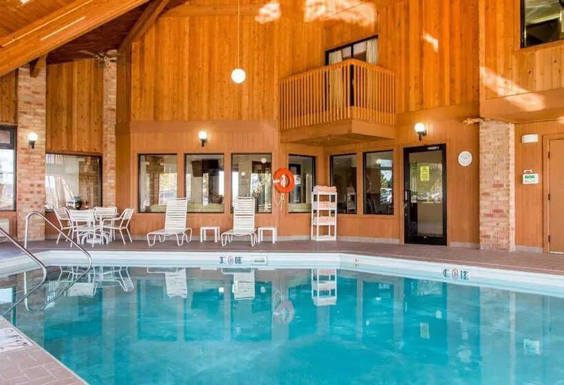 호텔 Quality Inn & Suites Kimberly   Appleton East