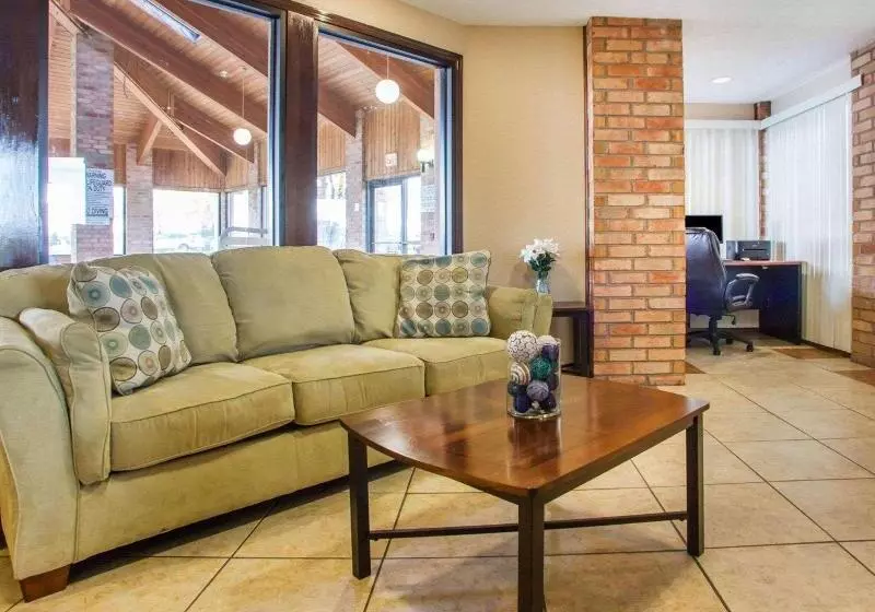 호텔 Quality Inn & Suites Kimberly   Appleton East