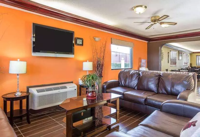 هتل Quality Inn & Suites Macon North