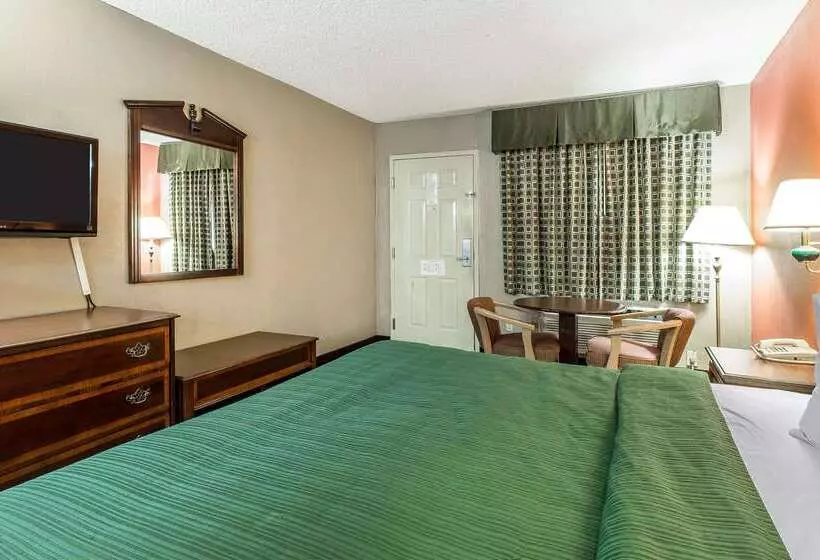 هتل Quality Inn & Suites Macon North