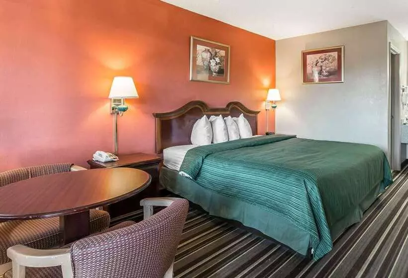 هتل Quality Inn & Suites Macon North