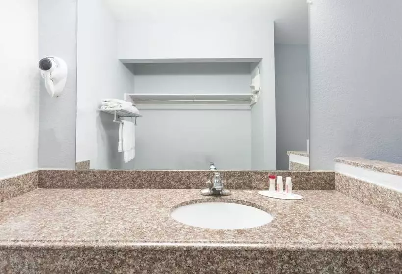 호텔 Ramada By Wyndham Near Seaworld Mission Beach