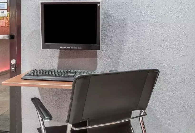 호텔 Ramada By Wyndham Near Seaworld Mission Beach