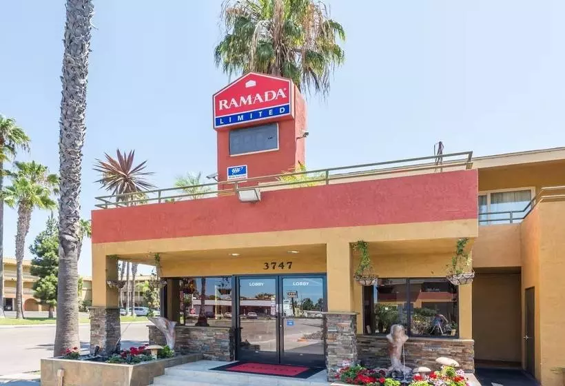 호텔 Ramada By Wyndham Near Seaworld Mission Beach