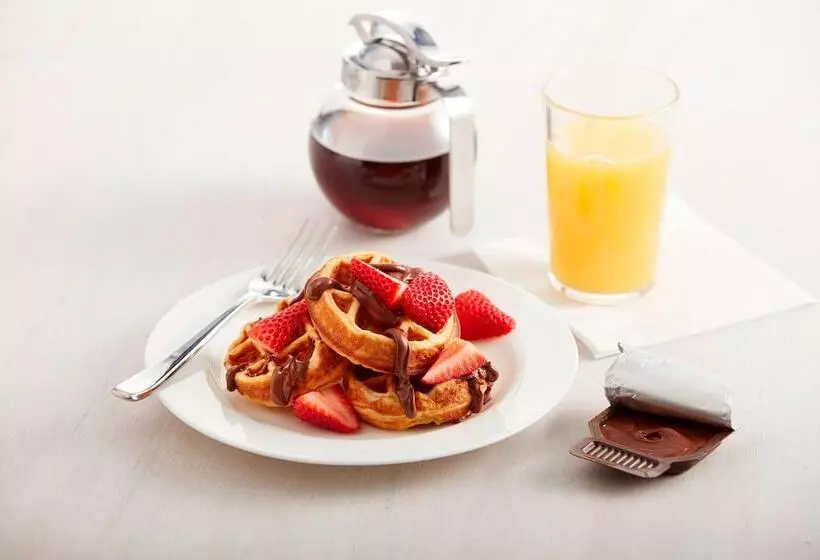 Отель Residence Inn By Marriott Tysons