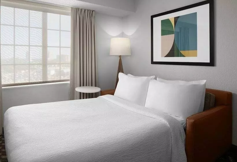 Отель Residence Inn By Marriott Tysons