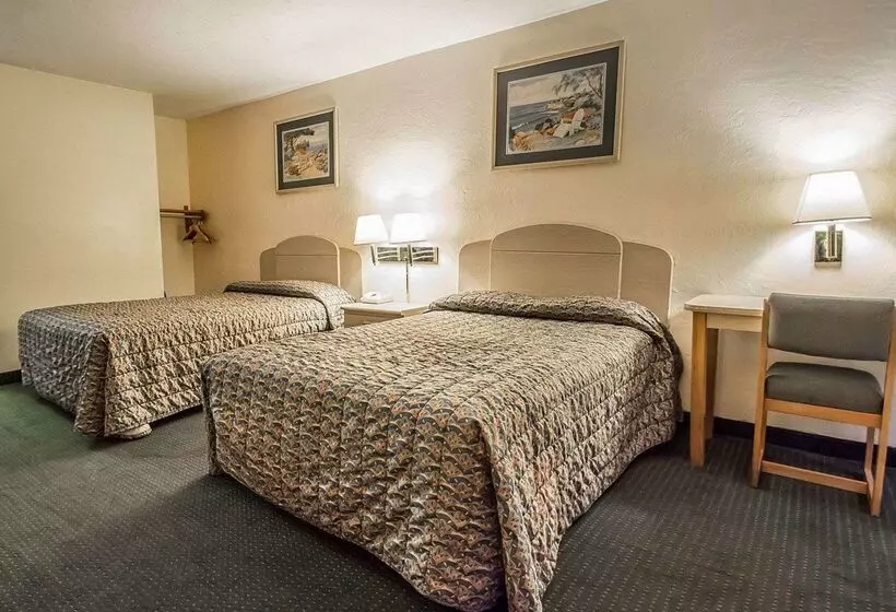 Hotelli Rodeway Inn Gainesville   University Area
