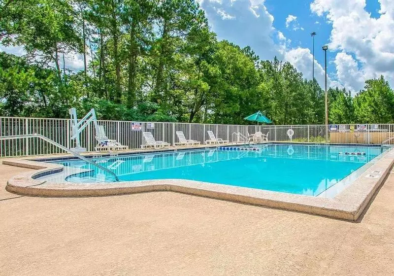 Hotelli Rodeway Inn Gainesville   University Area