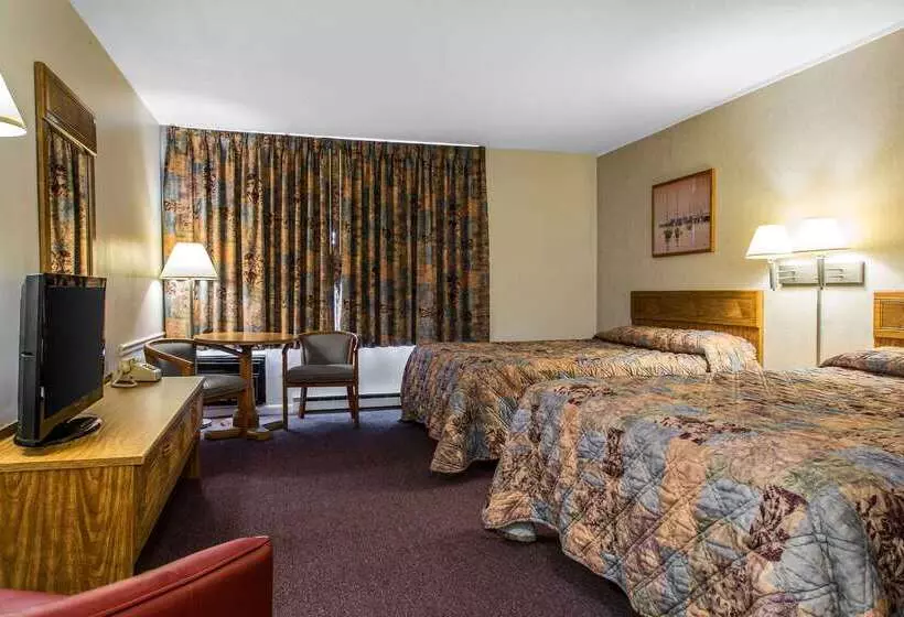 Отель Rodeway Inn Waterford  New London