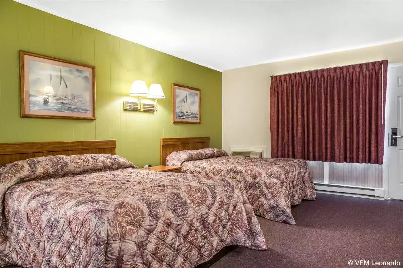 Отель Rodeway Inn Waterford  New London