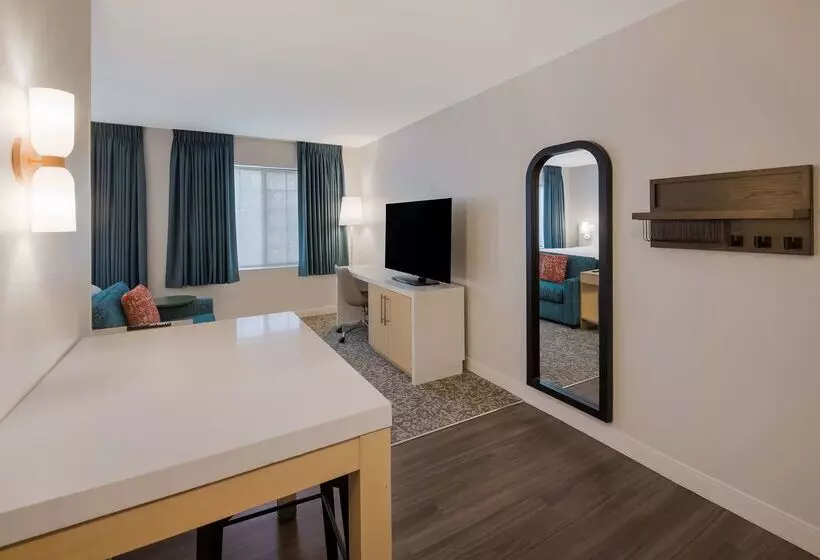 בית מלון כפרי Sonesta Es Suites Andover Boston