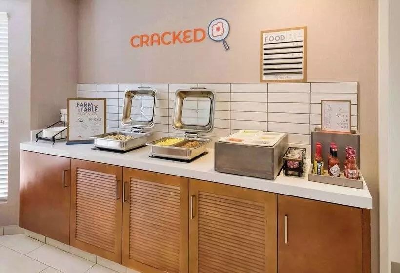 בית מלון כפרי Sonesta Es Suites Andover Boston