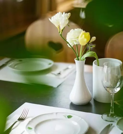 فندق & Spezialitatenrestaurant Zur Linde