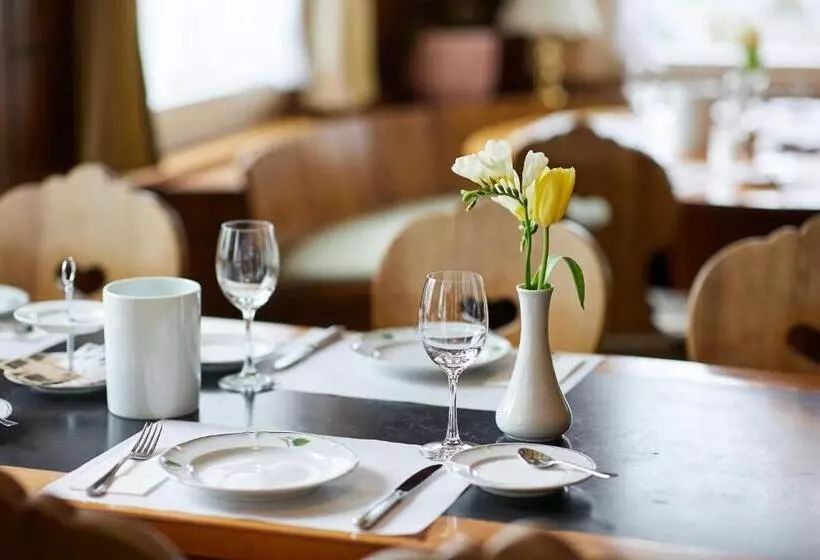 فندق & Spezialitatenrestaurant Zur Linde