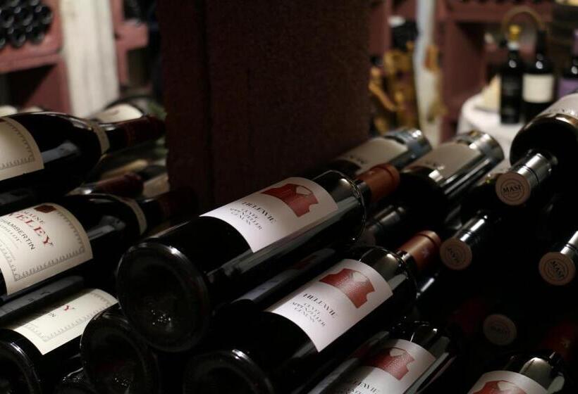 هتل & Spezialitatenrestaurant Zur Linde