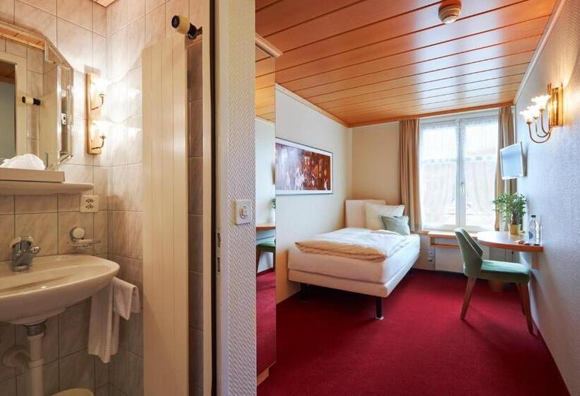 هتل & Spezialitatenrestaurant Zur Linde