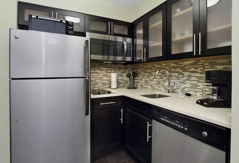 Отель Staybridge Suites Tysons   Mclean, An Ihg