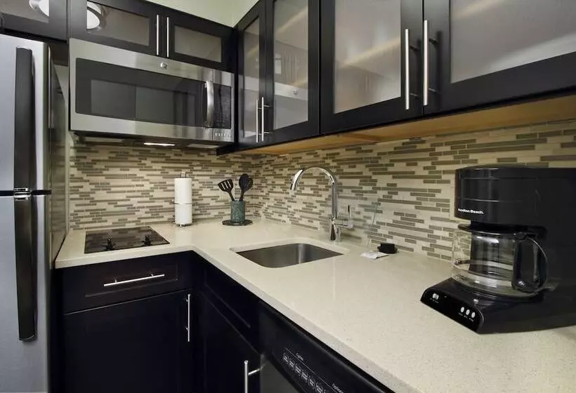 Отель Staybridge Suites Tysons   Mclean, An Ihg