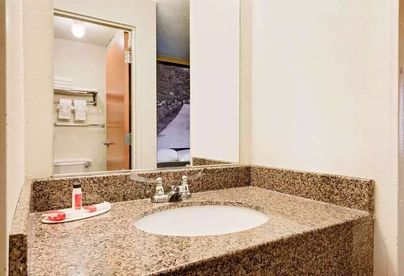 בית מלון כפרי Super 8 By Wyndham Allentown