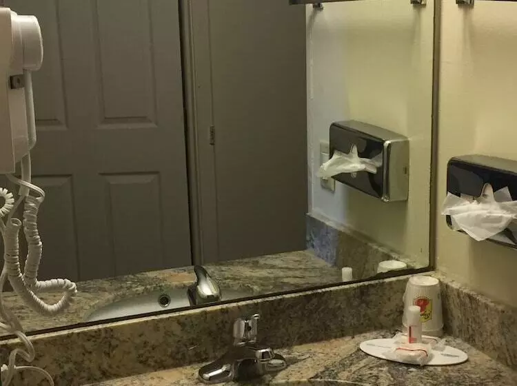 בית מלון כפרי Super 8 By Wyndham Allentown