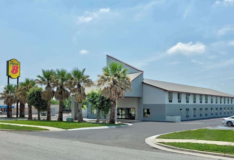 酒店 Super 8 By Wyndham New Braunfels I35
