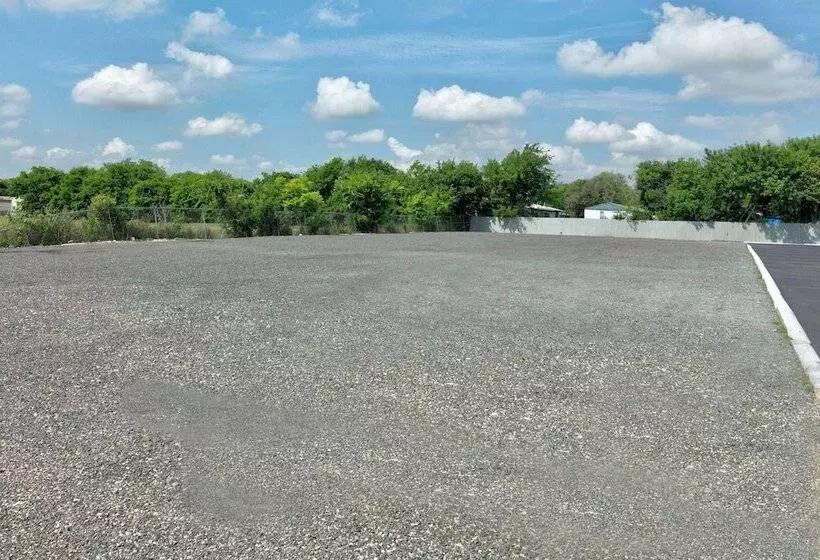 ホテル Super 8 By Wyndham New Braunfels I35