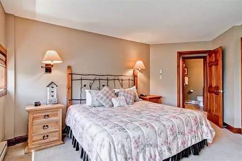 בית מלון כפרי Vail Spa Condominiums By East West Destination Hospitality