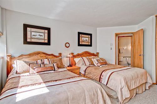 هتل Vail Spa Condominiums By East West Destination Hospitality