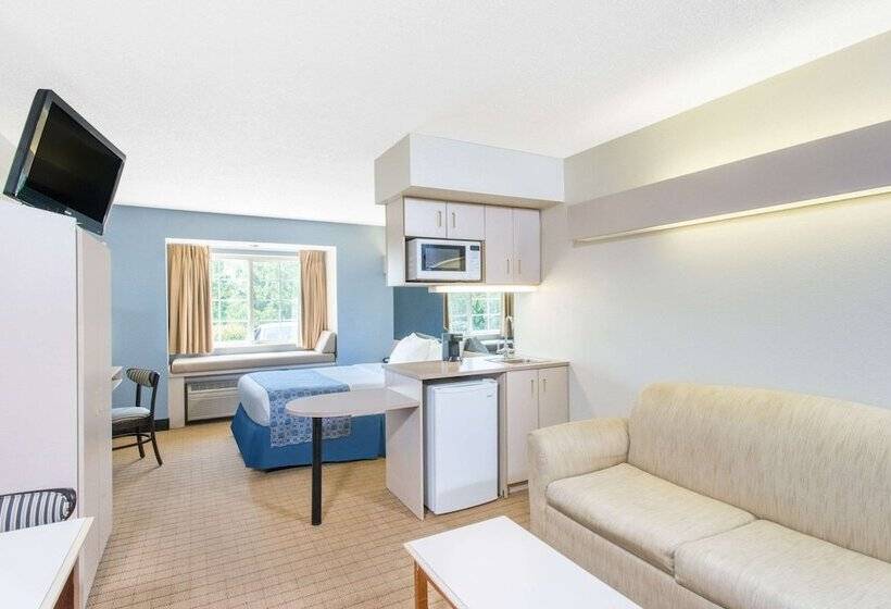 Microtel Inn & Suites By Wyndham Seneca Falls