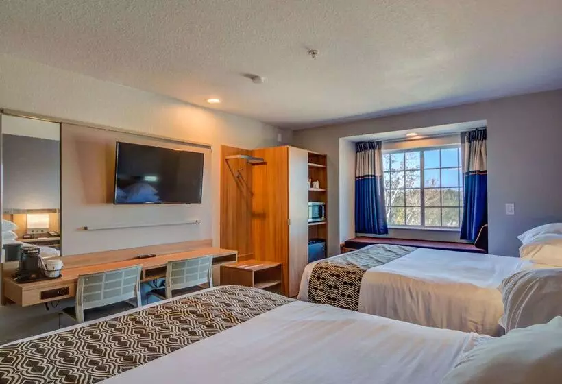 Microtel Inn And Suites Zephyrhills