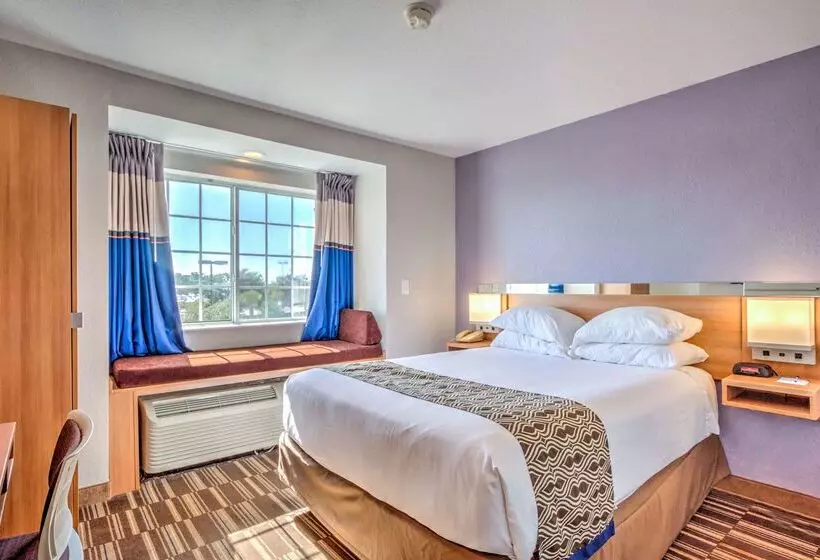 Microtel Inn And Suites Zephyrhills