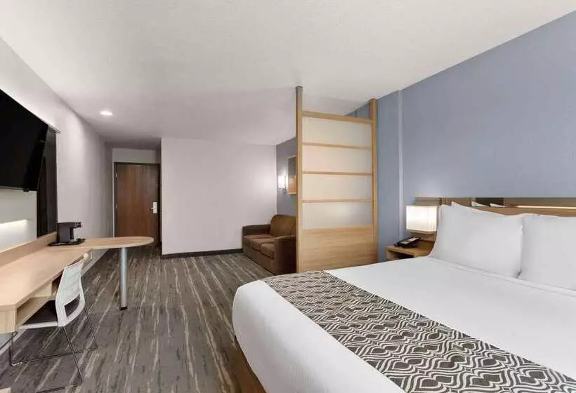 Microtel Inn And Suites Zephyrhills