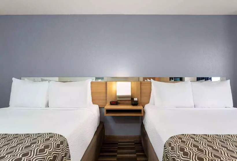 Microtel Inn And Suites Zephyrhills