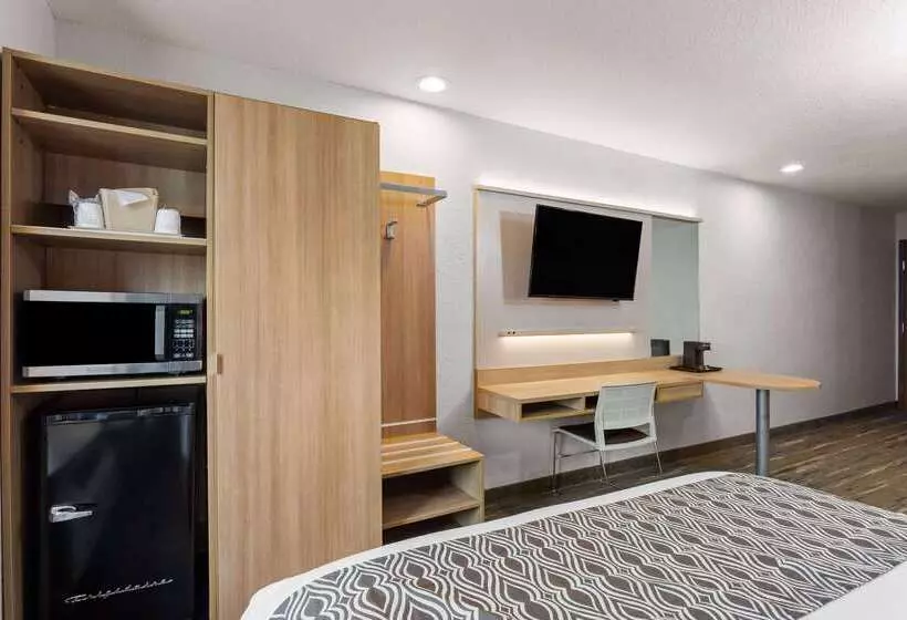 Microtel Inn And Suites Zephyrhills