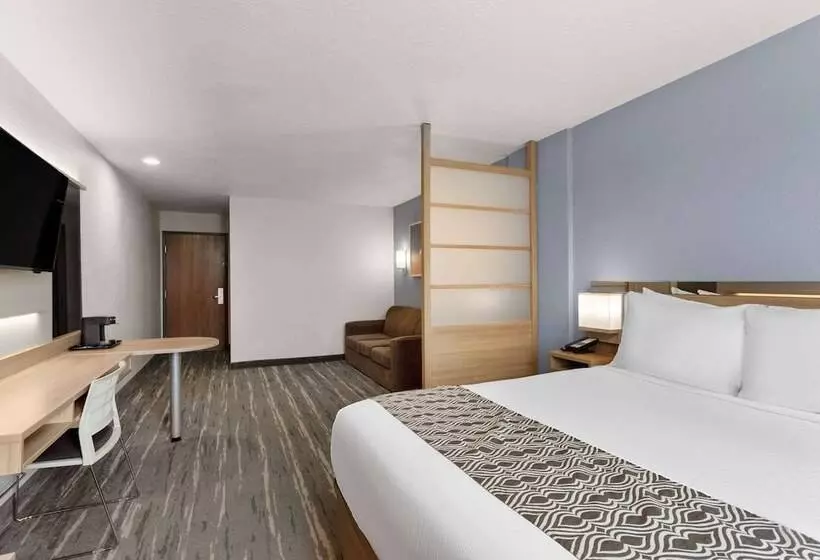 Microtel Inn And Suites Zephyrhills