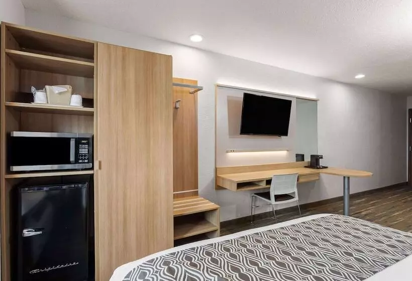 Microtel Inn And Suites Zephyrhills