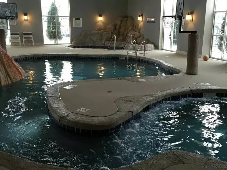 Microtel Inn & Suites By Wyndham Green Bay