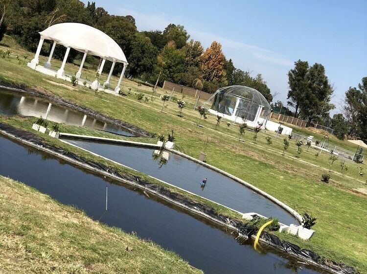 ベッドアンドブレックファースト Ayana Country Lodge