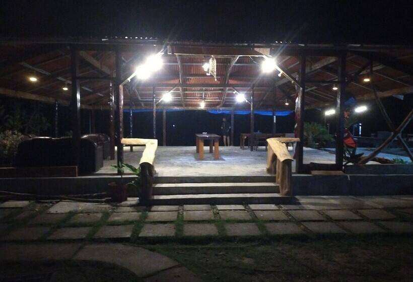 مبيت وإفطار Baloho Beach