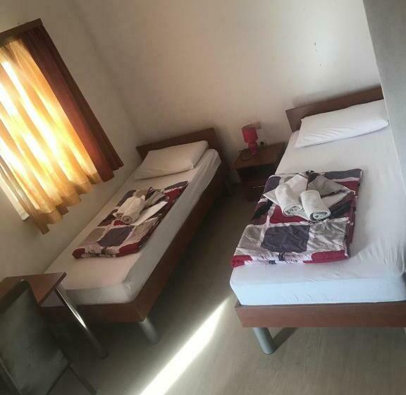 تختخواب و صبحانه Pansion Alfa