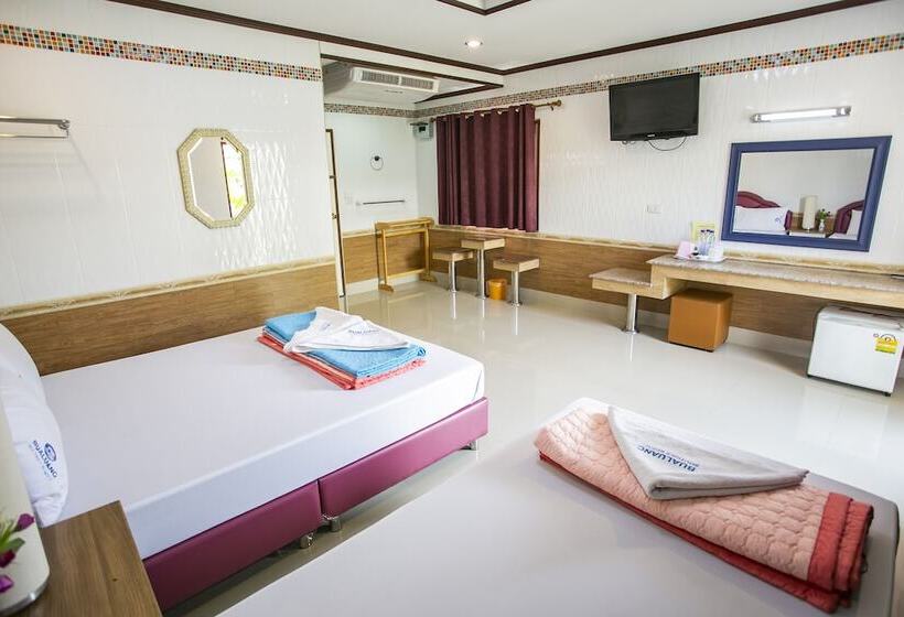 فندق Bualuang Boutique Resort