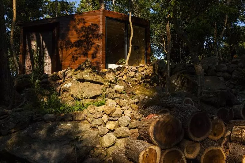 ホテル Caparica Azores Ecolodge