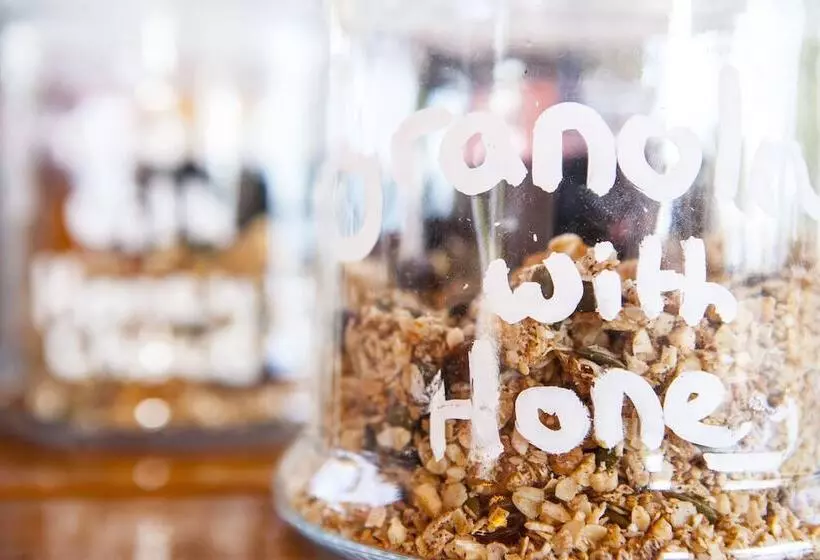 ホテル Caparica Azores Ecolodge