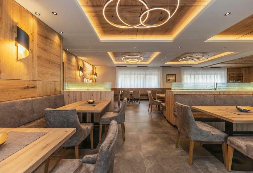 酒店 Goldener Löwe   Anno 1773