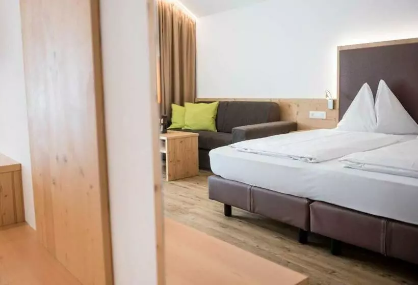 ホテル Goldener Löwe   Anno 1773