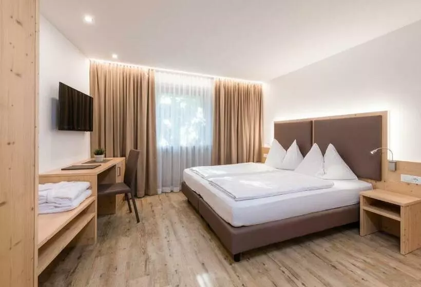 ホテル Goldener Löwe   Anno 1773