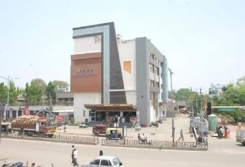 ホテル Iroomz Vaishali Residency